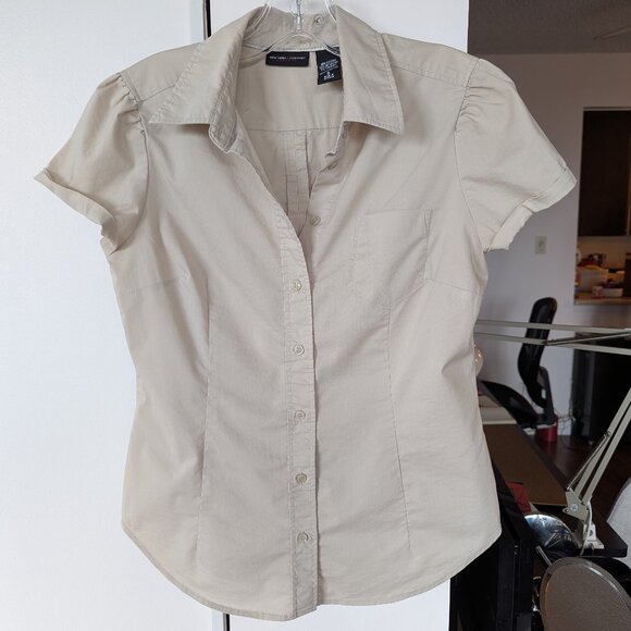 *2/$20* beige short sleeve button-up shirt, Size S - Picture 2 of 11